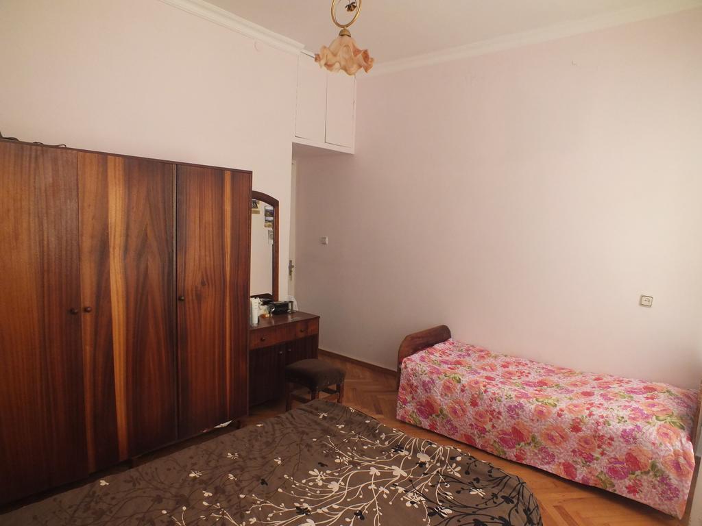 Guest House Lazuri Sarpi Exterior photo