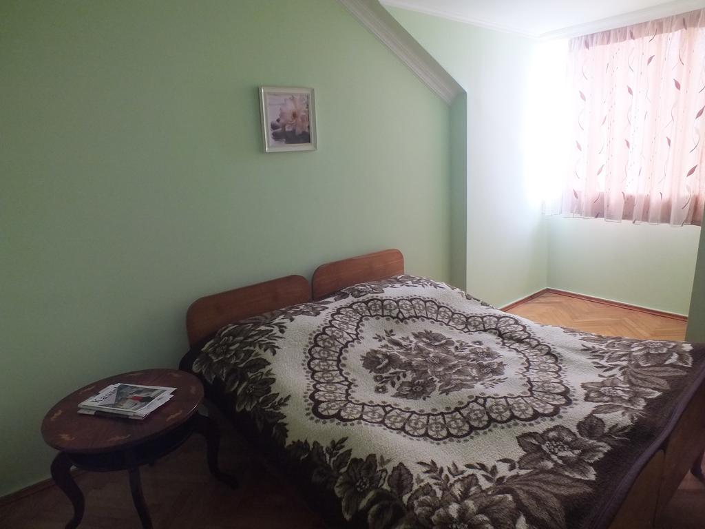 Guest House Lazuri Sarpi Exterior photo