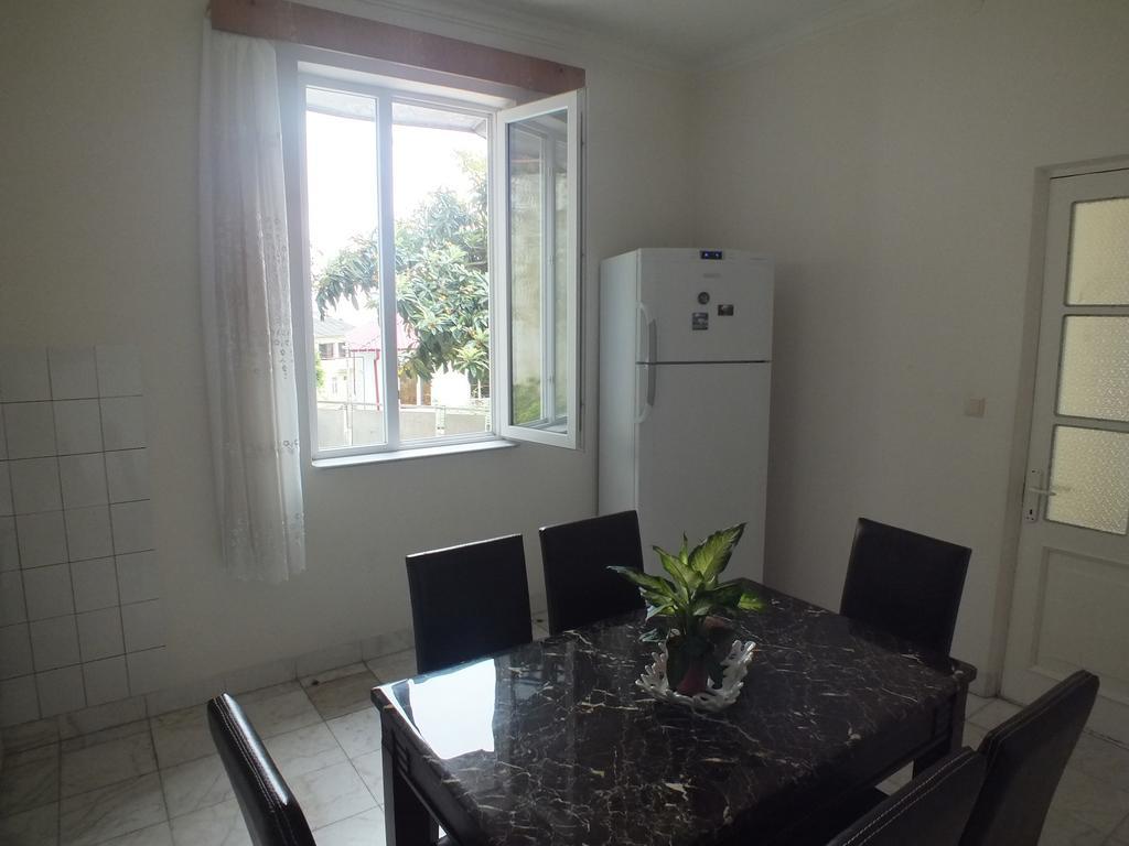 Guest House Lazuri Sarpi Exterior photo
